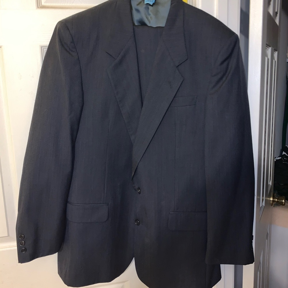 Today’s Man - Torriani Navy Blue Suit. size 44L